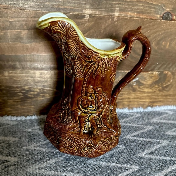 Beautiful Vintage Romantic Glazed Pitcher Signed - Picture 4 of 10